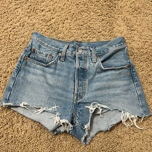 Levi’s 501 jean shorts
